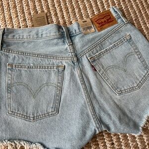 NWT Levi 501 Shorts - Light Denim Wash